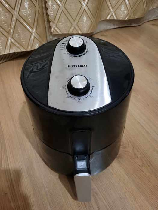 Фритюрник с горещ въздух