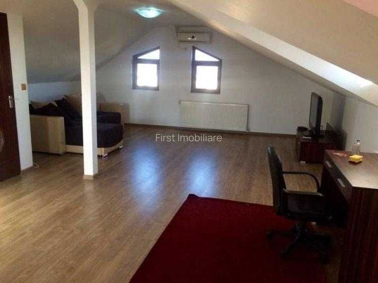 Proprietar - Vila cu 6 camere, 200 mp,3 bai,pretabila orice activitate