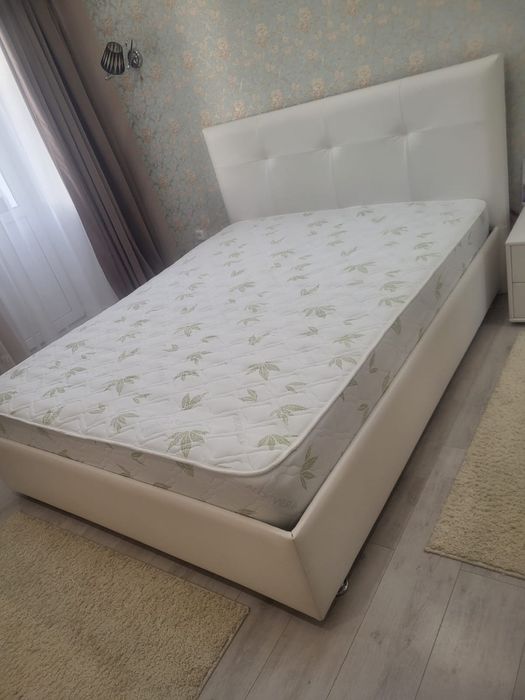 Продам кровать в очень хорошем состоянии