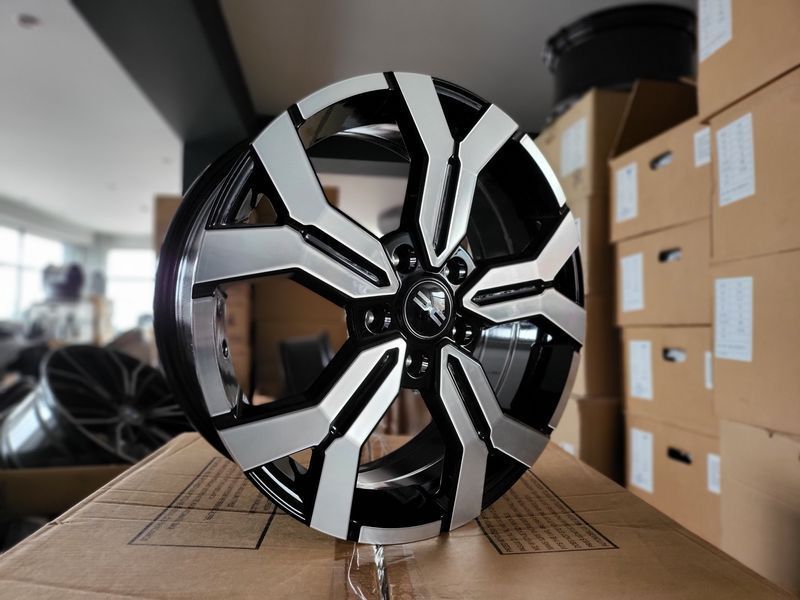 17цола DACIA 5x114.3 Дания 5х114.3