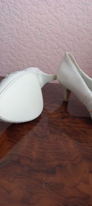 Красивые женские туфли