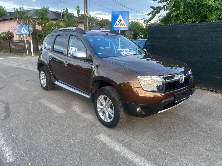 Dacia Duster 2011-4x4-benzina -GPL