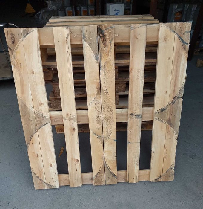 Паллеты 115х115.