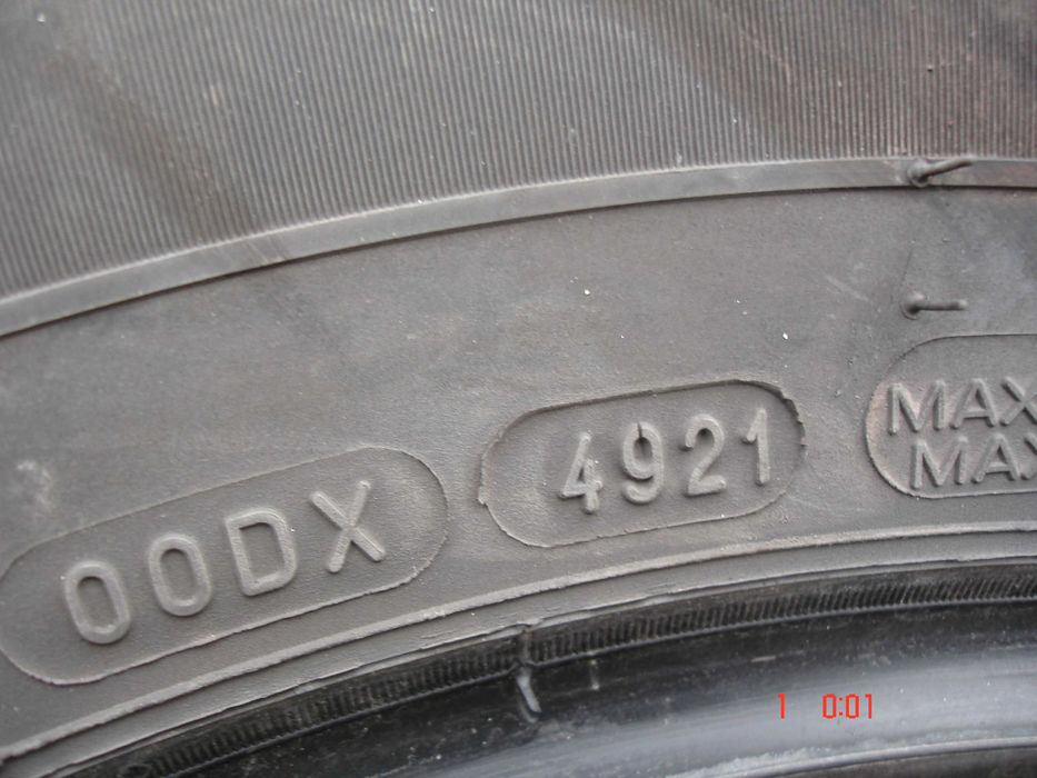 2 броя гуми гудрич 255/65 /16 дот 4921