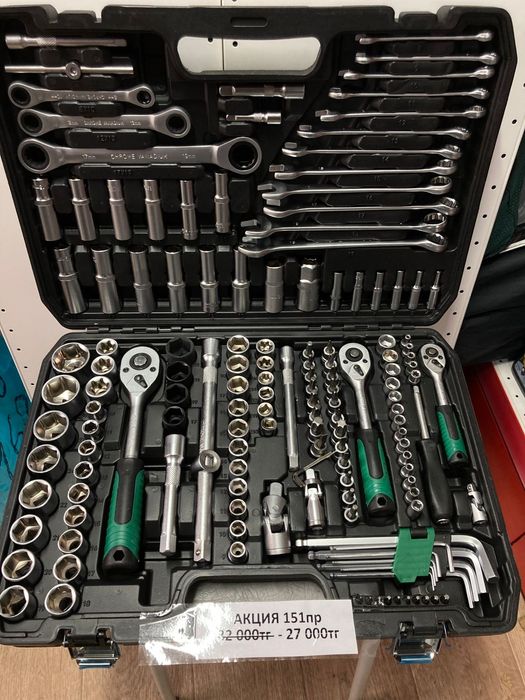 Наборы инструментов автомобильные