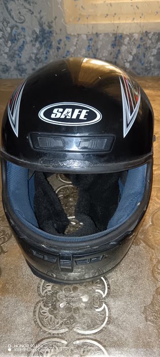 Продаётся каска б/у цена договорная