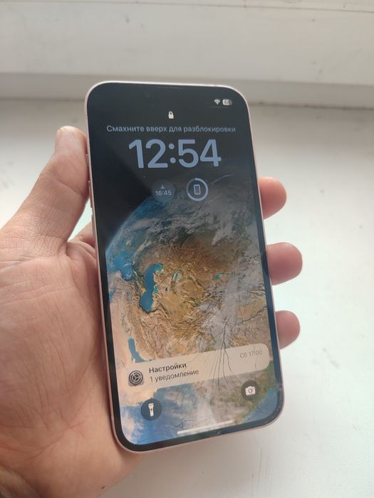 Продаю Айфон 13 128гиг