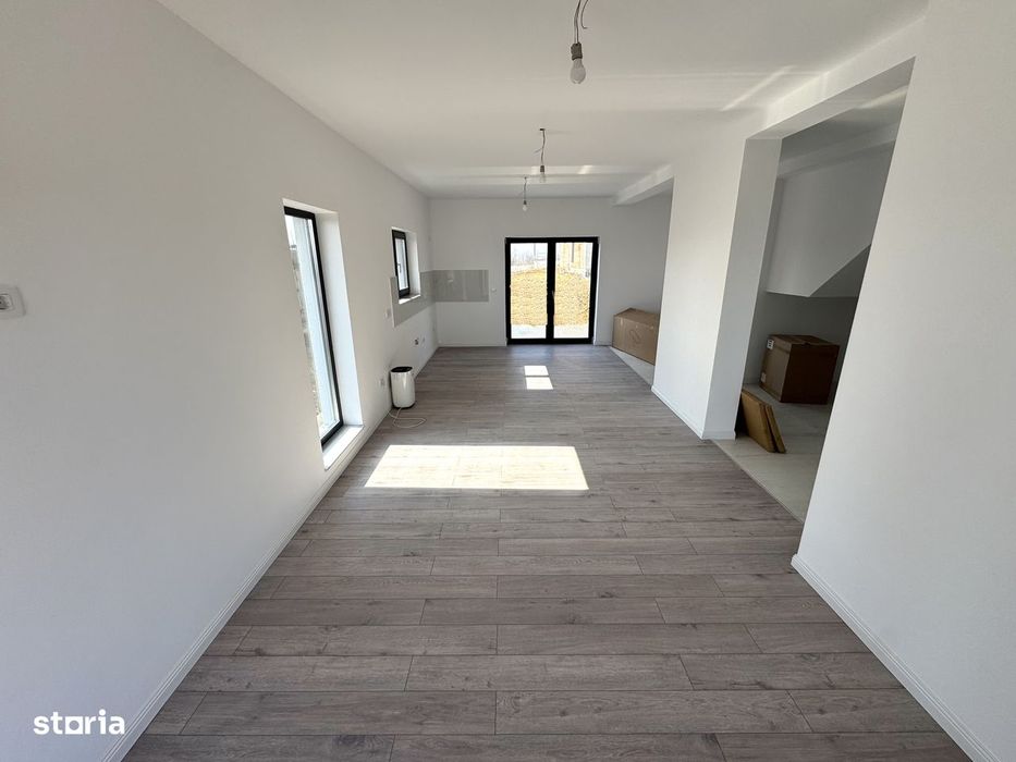 500 mp teren! Incalz in pard! Vila 4 camere, Hlincea (Bucium)