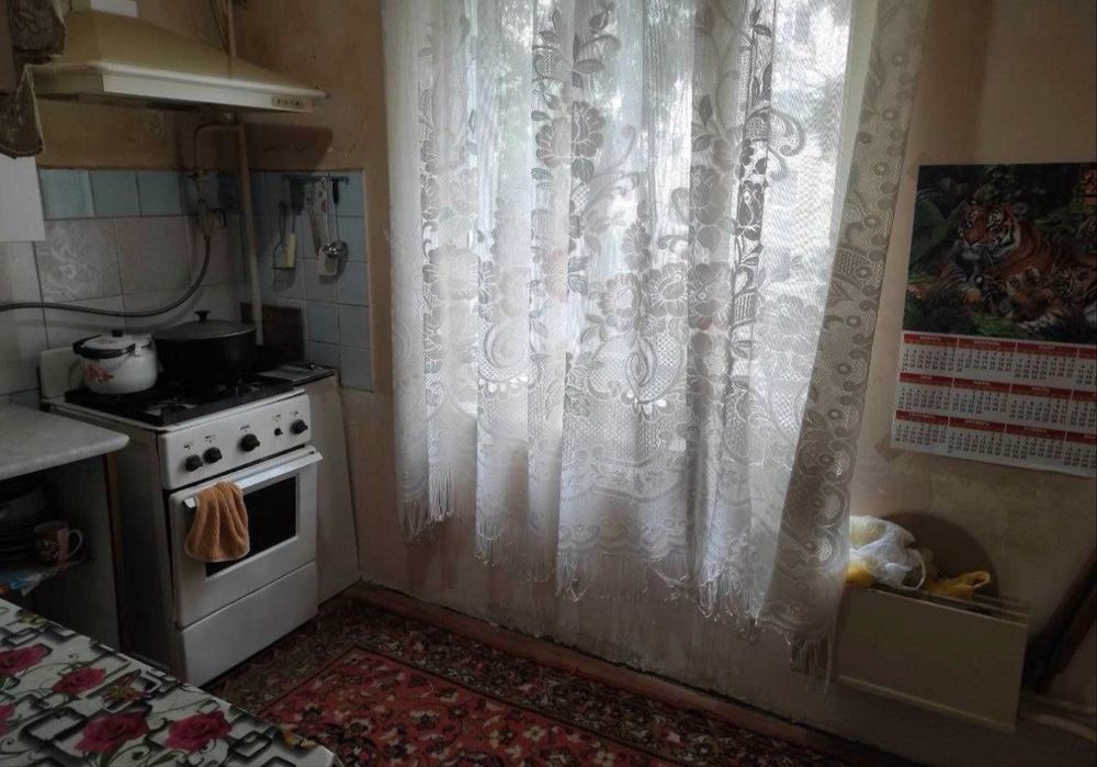Ттз Ахмад Югнакий Продается квартира 1/2/5 балкон 2х3 38кв.м