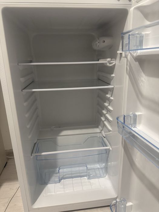 Холодильник маленький