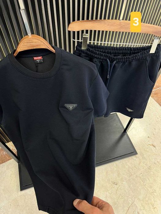 Compleu bărbați Prada/Lacoste