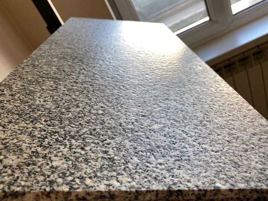 Гранит коксарой, колотый, агнеобработка, водообработка.