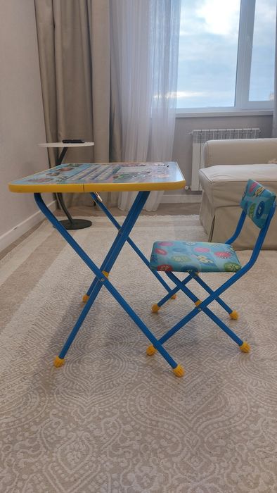 Столик детский для мальчиков