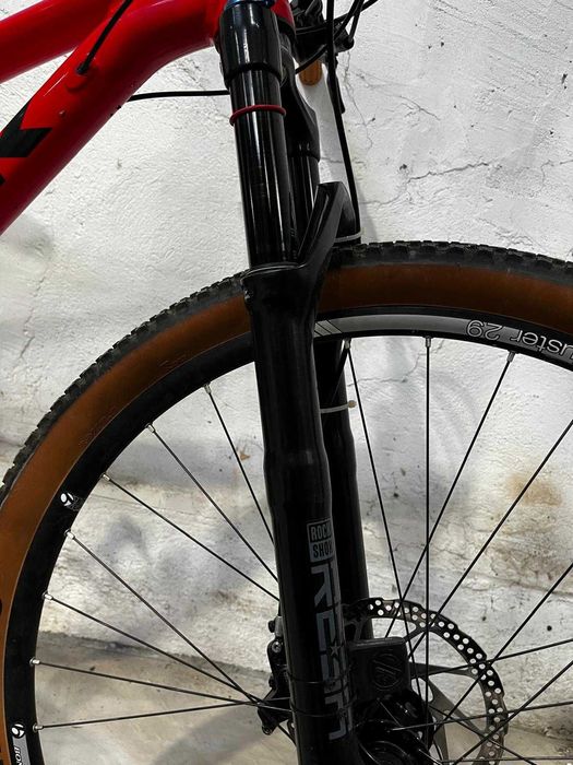 Bicicleta trek 29 Vand Schimb cu gravel plus minus diferenta