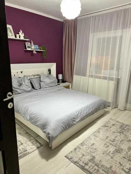 Apartement 3 camere la casa mobilat, utilat cu curte proprie
