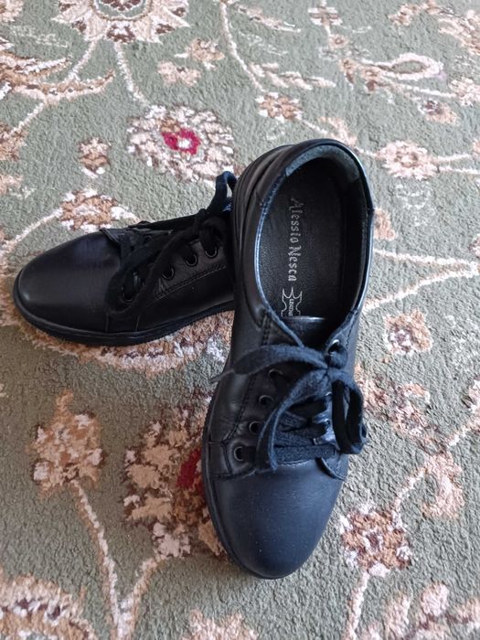 Продам туфли - подростковые