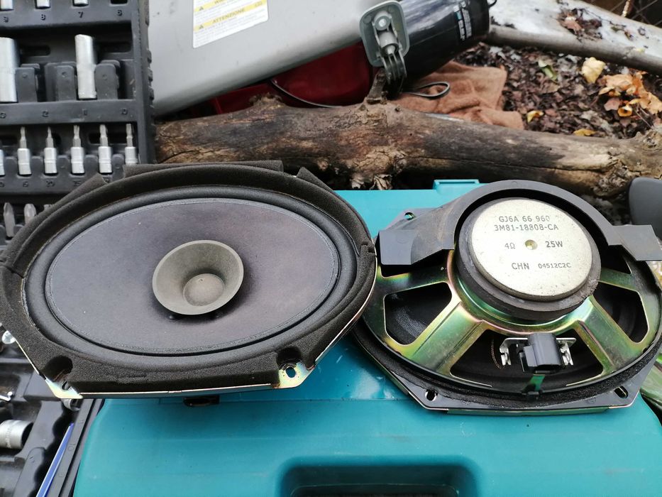 Колони от Мазда 3