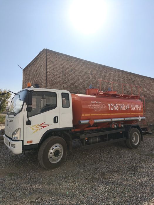 Автотопливозаправщик-10 куб 2 отцек