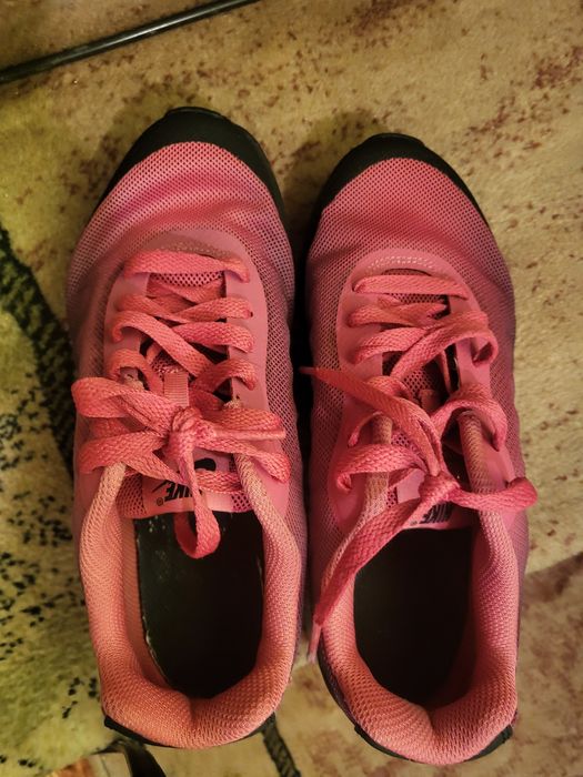 Nike air оригинални за момиче