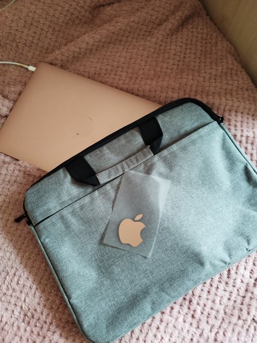 Macbook Air 13 M1 8GB RAM 256GB SSD