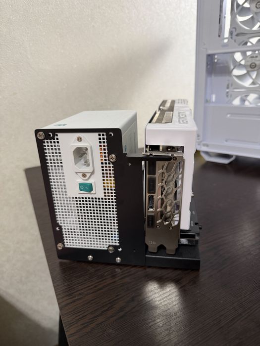TBT-U4 eGPU Dock USB4 / Thunderbolt 4 для внешней видеокарты