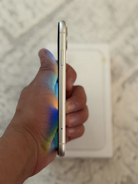 Iphone 11 128 GB 73% white 16.3 версия