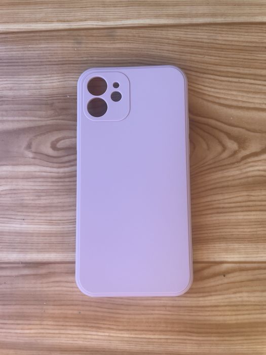 Калъфи за iPhone 12