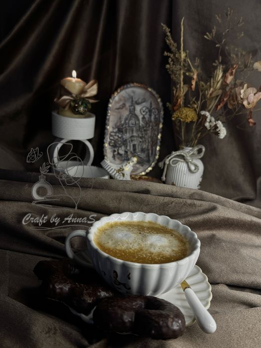 Продам гипсовые изделия и свечи