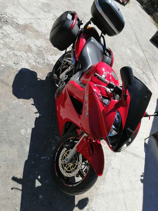 Хонда VFR800 vtec