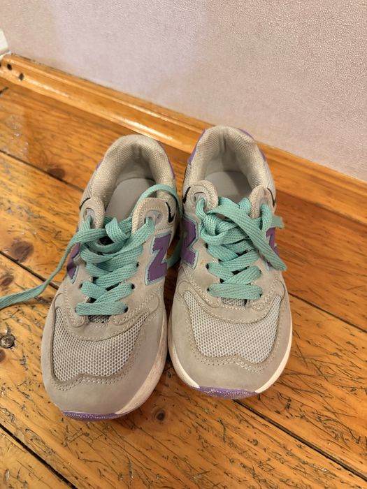 Кроссовки на девочку,размер 30 см