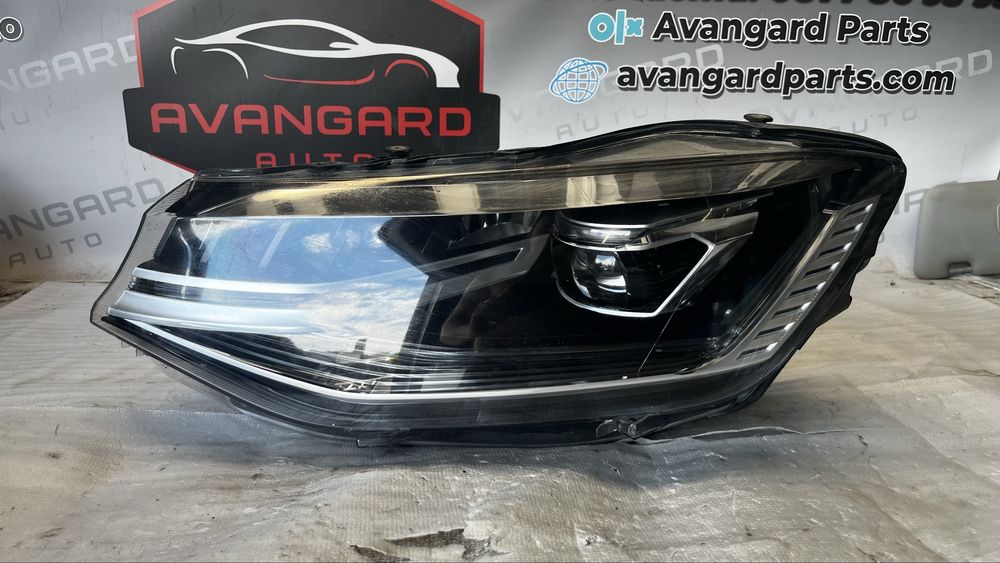 Volkswagen Caddy 4 ляв фар