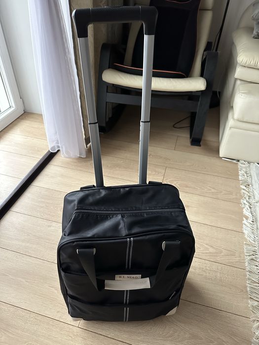 Стильная багажная сумка