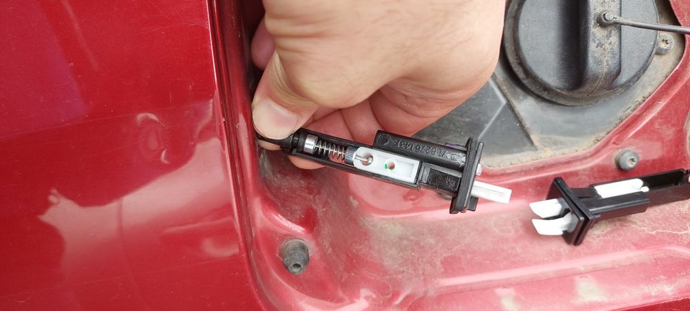 Заключващ механизъм за капак на резервоар Dacia Duster MK2 (2017-2024)