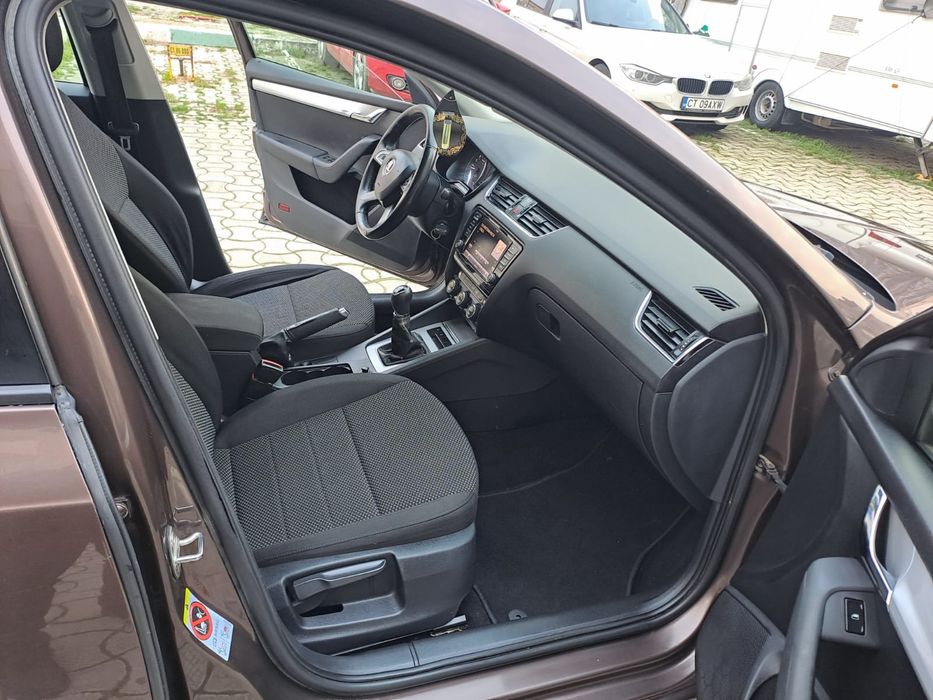 Skoda Octavia an 2015 motor 1.6Tdi 150hp  Euro 5 Toate actele valabile