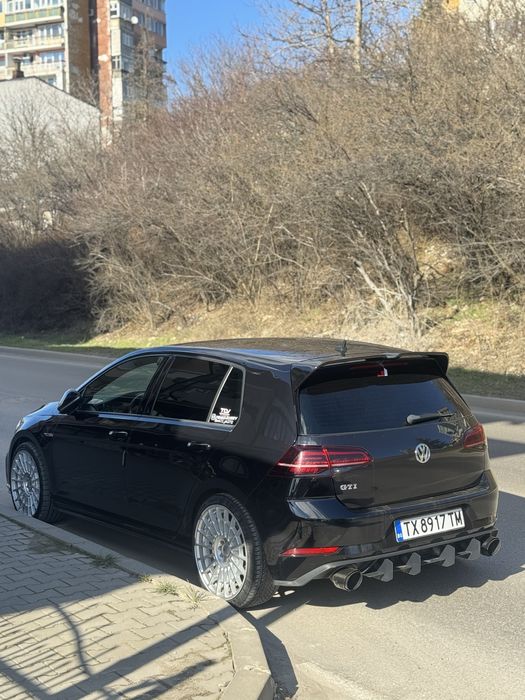 vw golf 7.5. GTI