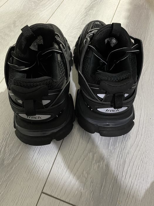 Balenciaga Track