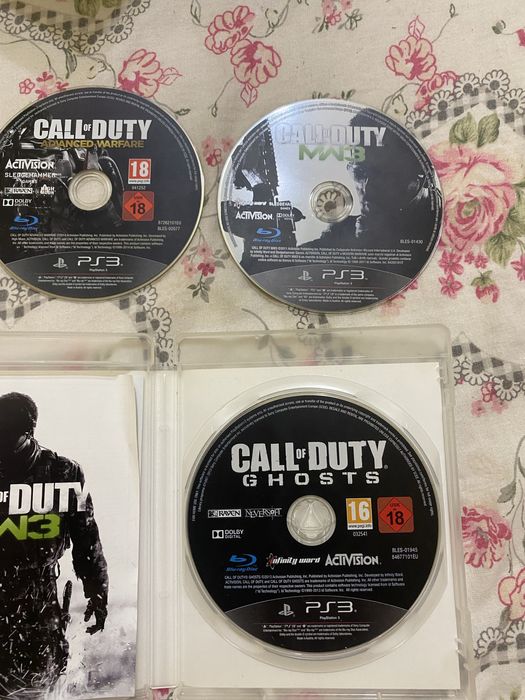 Vand ps3 slim cu 2 manete