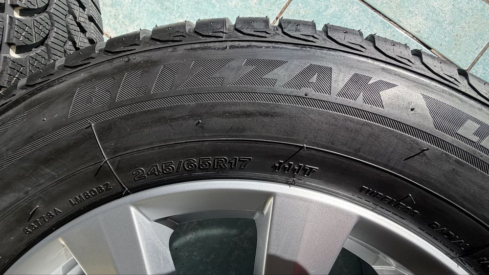 Roti jante VW Amarok Touareg 7L R5 R17 245/65/17 Bridgestone iarna