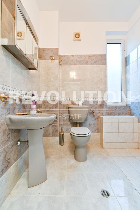 Дава се под наем Четиристаен апартамент в София, Докторски паметник - 122 кв.м за 800 € - Снимка #12