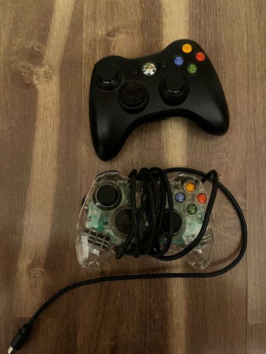 Xbox 360 2 controllere + kinect