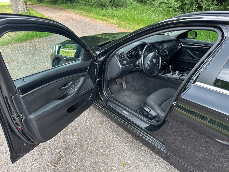 BMW 5 Series 2011 — imagine 5