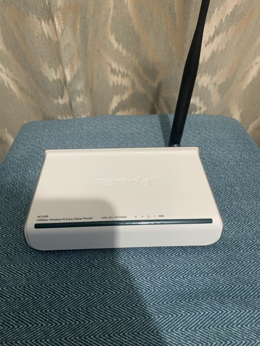 Pachet! Router wifi Tenda si Boxe Serioux!!