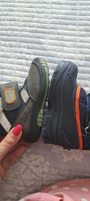 Ботиночки на зиму на мальчика 1-2годика