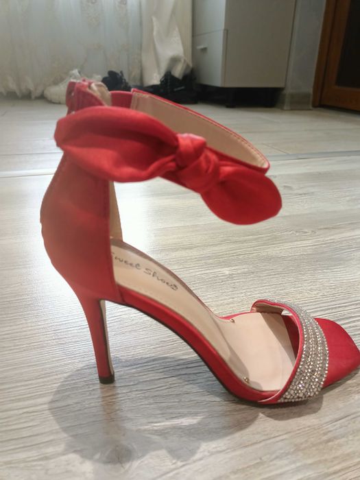 Sandale elegante