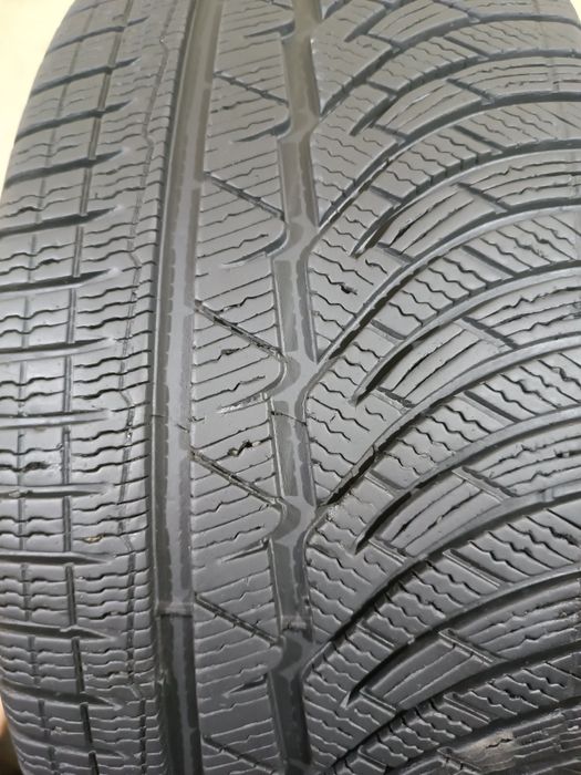 225/40/18 Michelin