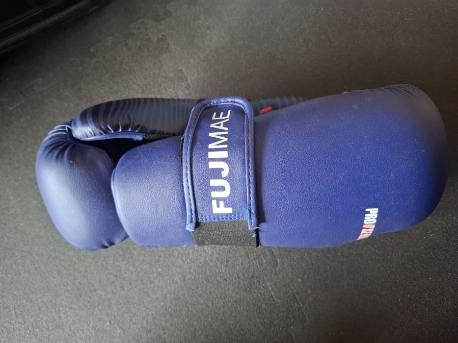 Таекуон-до каска и ръкавици Fujumae