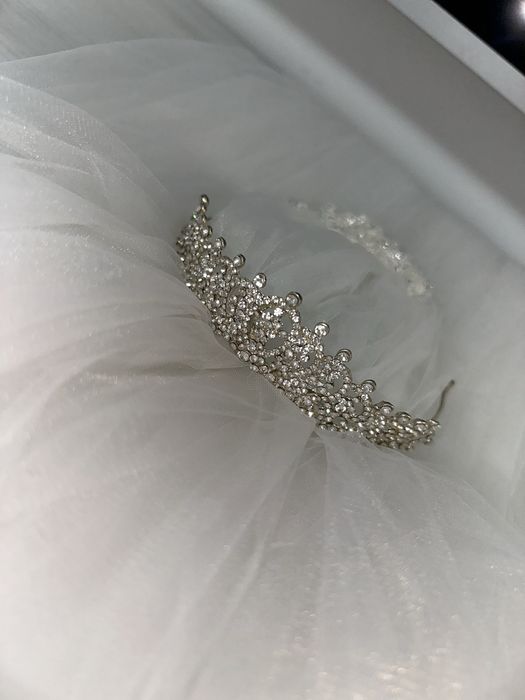 Булчинска рокля от коприна - стилна и много удобна