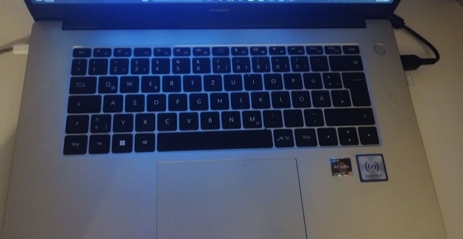 Leptop Huawei in stare buna