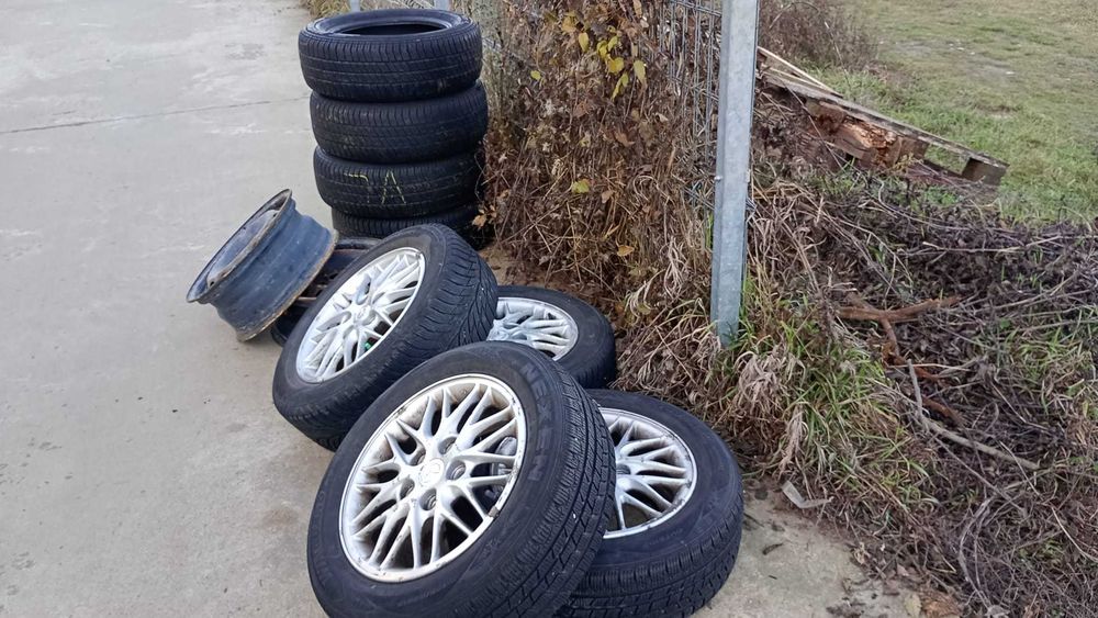 Vând pachet roți Mazda: 4x jante aliaj R15 + anvelope 195/60 R15+bonus