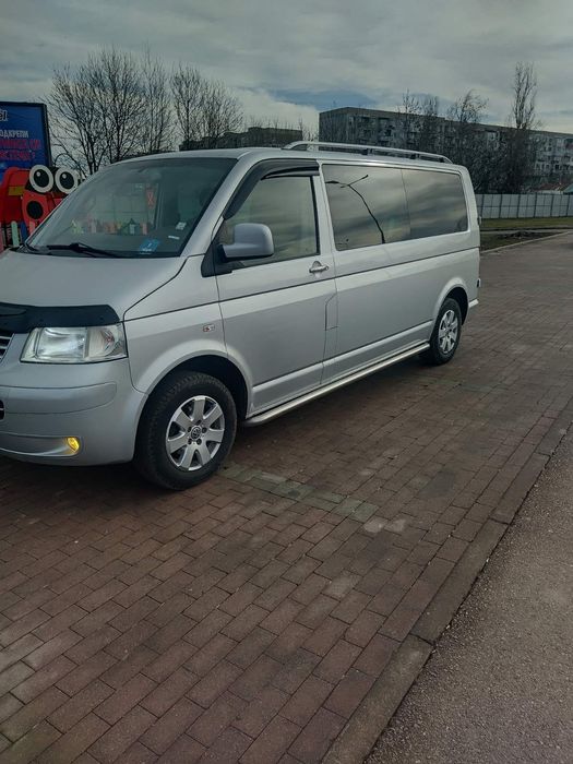 ПРОДАВАМ VW  T5..Товаропътнически